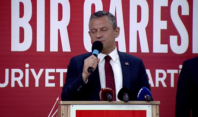 Özgür Özel: “CHP’lilerin tamamını memnun edecek adayı belirleyeceğimiz güne kadar cumhurbaşkanı adayım sizlersiniz”