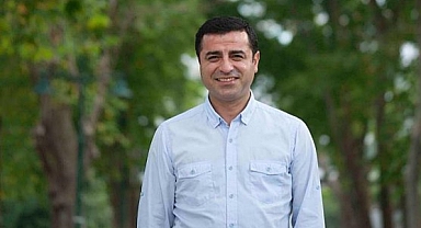 Selahattin Demirtaş, kamuoyuna yapacağı çağrı metnini Özel'e verecek
