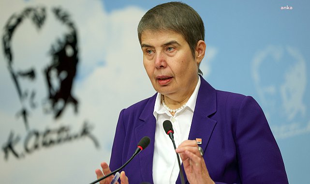 Zeliha Aksaz Şahbaz'dan Esenyurt Belediyesi’ne kayyum atamasına tepki: Halkımızla birlikte Esenyurt’ta sizin çökme politikalarınızın karşısına dikiliyoruz