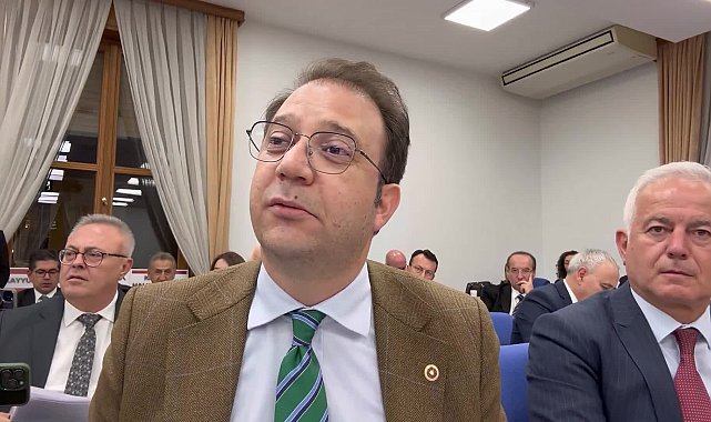 CHP'li Alp, Bakan Bak'ın aldığı hediye tespihlerin parasını eski Mardin kayyumunun verdiğini iddia etti...