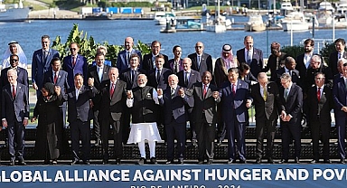 Cumhurbaşkanı Erdoğan, G20 Liderler Zirvesi'nde aile fotoğrafı çekimine katıldı