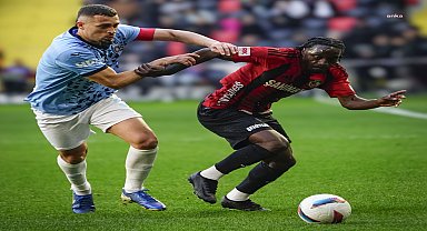 Gaziantep FK Başakşehir'i 3-0 mağlup etti