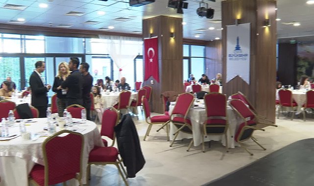 İzmir Büyükşehir Belediyesi, diyabetli çocuklar için şeker ölçüm cihazı dağıttı