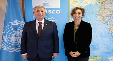 Mansur Yavaş Fransa'da...