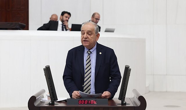 Rıfat Nalbantoğlu’ndan Çevre ve Şehircilik Bakanlığına tepki: “Hukuksuz şekilde kesilen cezalarla alınan İzmir’in paraları hangi mecralara akıtılacaktır”