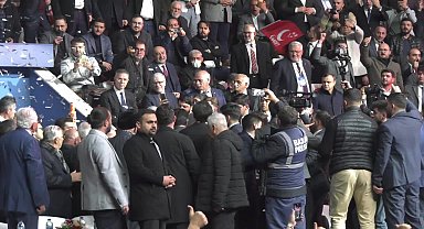 Saadet Partisi 9. Olağan Büyük Kongresi'nde genel başkanlığa Mahmut Arıkan seçildi