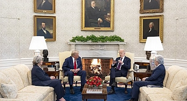 Trump, 4 yıl sonra Beyaz Saray'da... Biden ve Trump yaklaşık iki saat görüştü