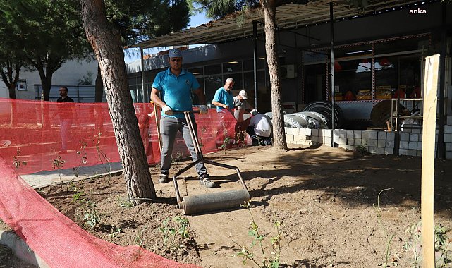 Turgutlu Belediyesi Park ve Bahçeler Müdürlüğü ekipleri, eş zamanlı çalışmalarına devam ediyor