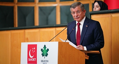 Ahmet Davutoğlu: 