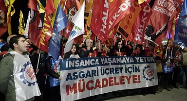 Asgari ücret eyleminde 'hükümet istifa' sloganları atıldı