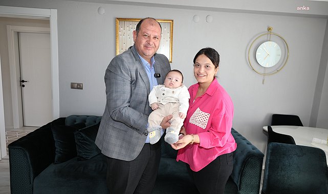 Bebeklere ilk hediye Menderes Belediyesi’nden
