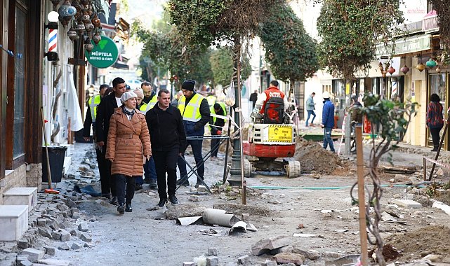 Efes Selçuk’ta çarşı içi çalışmalar devam ediyor