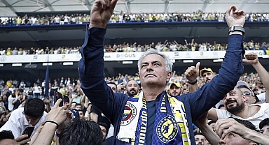 Fenerbahçe Teknik Direktörü Jose Mourinho ameliyat oldu