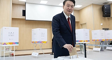 Güney Kore medyası, sıkı yönetimin ardından askeri güçlerin parlamento faaliyetlerini askıya aldığını duyurdu