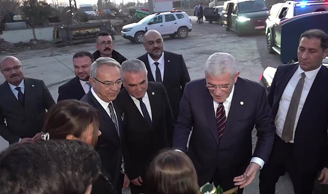 İYİ Parti’den deprem bölgesi ziyareti… Dervişoğlu: “DEM’i alkışlayan, ona el uzatan adam İYİ Parti'ye kötülük nifakları saçıyor”
