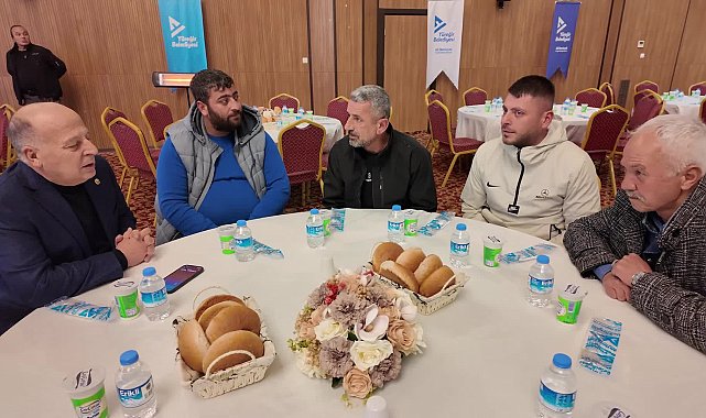 Yüreğir Belediye Başkanı Demirçalı, belediye personeliyle motivasyon yemeğinde buluştu