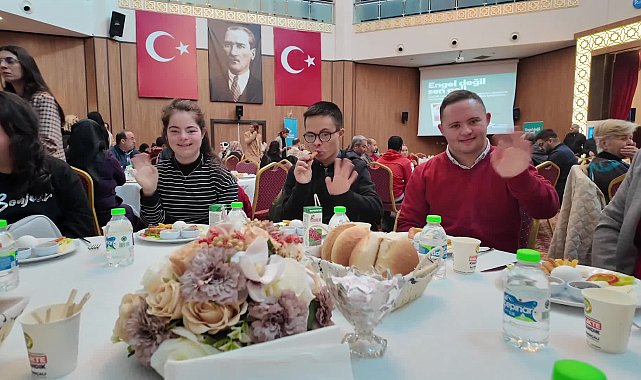 Yüreğir Belediyesi’nden engelli bireylere özel kutlama