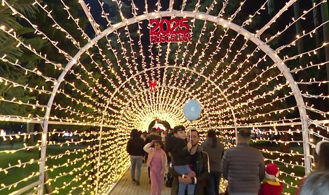 Adanalılar yeni yıl coşkusunu, Atatürk Parkı’ndaki renkli etkinliklerle yaşadı