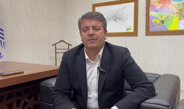 Adıyaman Belediye Başkanı Tutdere, koltuğunu 5. sınıf öğrencisi Meryem Yaprak’a devretti