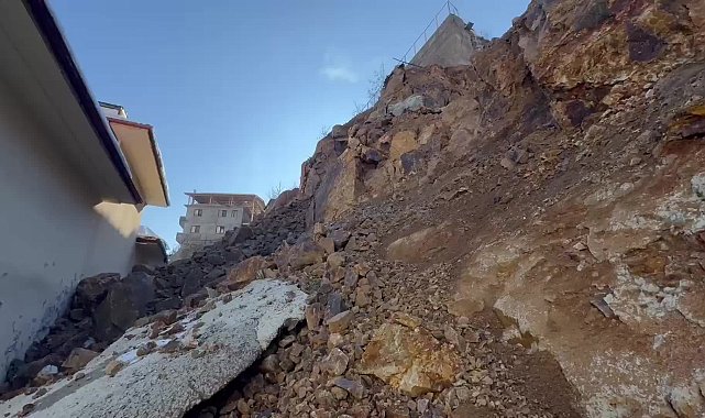 Artvin'in Dereiçi köylüleri heyelan endişesiyle yaşıyor: