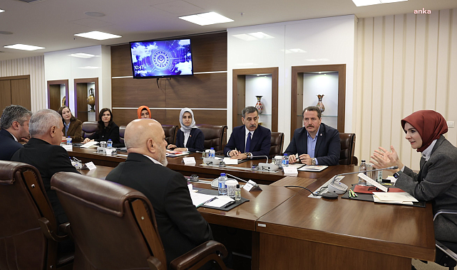 Bakan Göktaş’ın sendika ve konfederasyon başkanlarıyla yaptığı “aile yılı” toplantısına DİSK ve KESK davet edilmedi