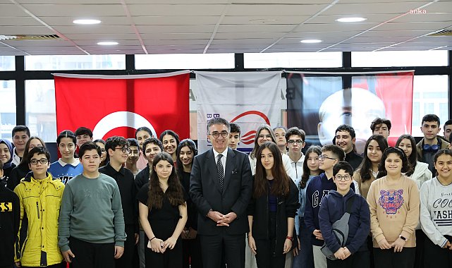 Bayrampaşa Belediye Başkanı Mutlu, yarıyıl tatilindeki öğrencilerle buluştu