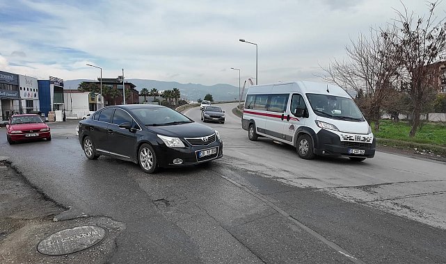 Bornova’da yol yapım çalışmaları devam ediyor: Otogar'a yeni yol