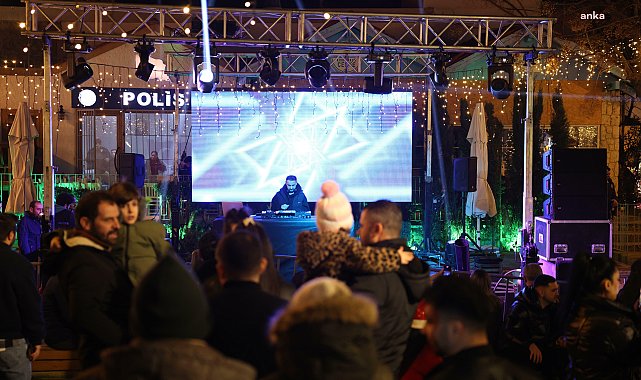 Çeşme, yeni yılı düzenlenen etkinliklerle karşıladı.