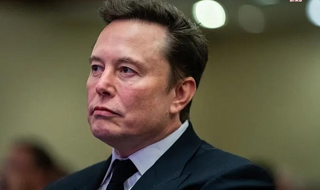 Elon Musk, Trump’ın üç teknoloji devi ile başlattığı yapay zeka girişimini eleştirdi