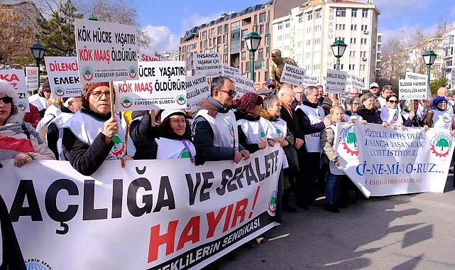 Emekliler TÜİK'i protesto etti: