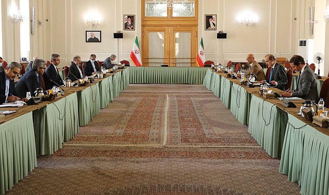 İran; Fransa, İngiltere ve Almanya ile “nükleer programına