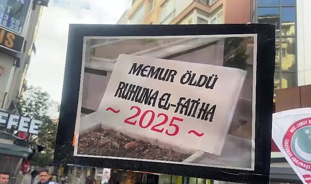 İzmir’de memurlardan maaş zamlarına helvalı-fatihalı tepki