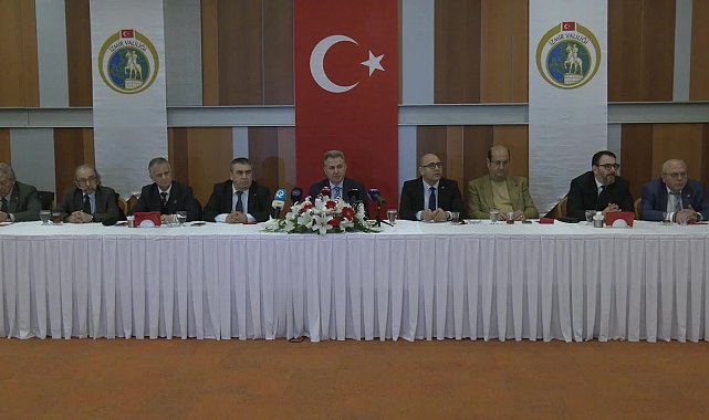 İzmir Valisi Elban: Güvenlik ve asayişle ilgili elimizden geldiğince sahada olabildiğince etkin olmaya çalışıyoruz