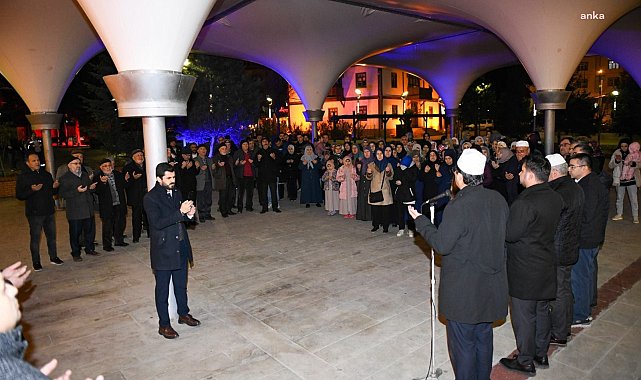 Kahramankazan'da Umre'ye giden vatandaşlar, hediyelerle uğurlandı