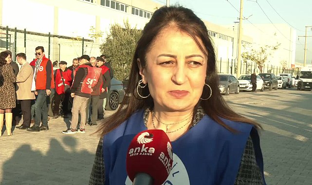 TYH Tekstil’de ‘ilaçlama yapacağız’ dediler, işçileri işten çıkardılar… Berrin Çiçek: İnsanlar servislerine bindiğinde ‘İş akdinize son verildi’ mesajları yağmaya başladı