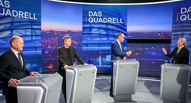 Almanya'da seçim öncesinde, adaylar canlı yayında karşı karşıya geldi