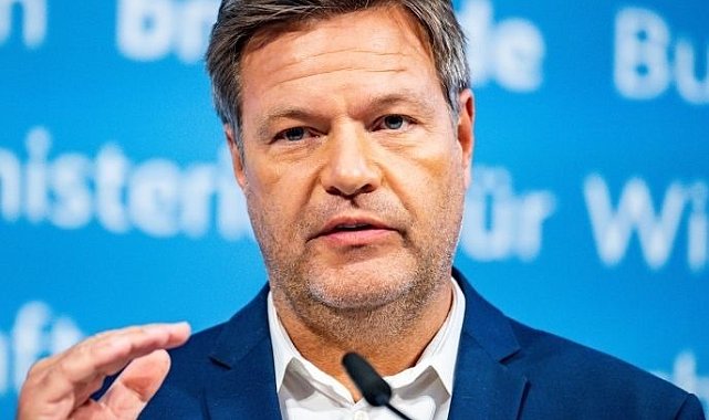 Almanya'da Yeşiller Partisi'nin Başbakan adayı Robert Habeck: Yabancı uyruklu suçlular ve tehlikeli kişiler sınır dışı edilecek
