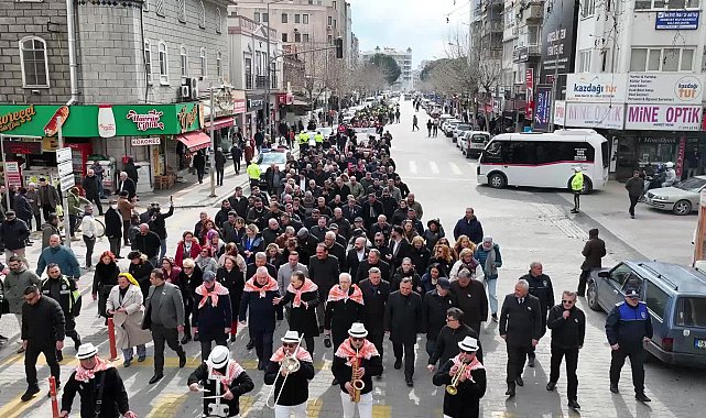 Edremit’te düzenlenen geleneksel