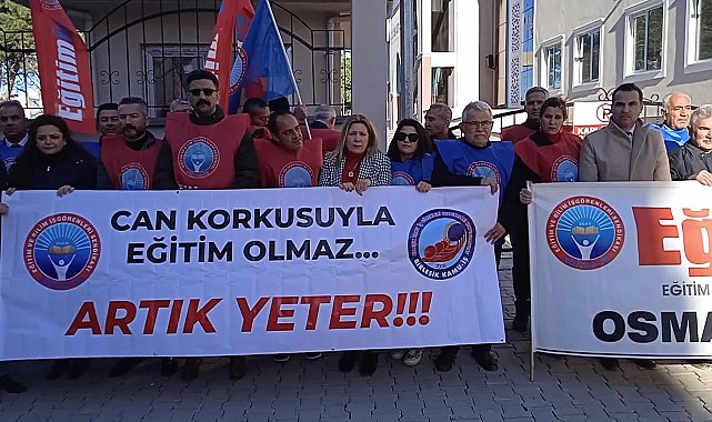 Eğitim-İş Sendikası üyeleri Osmaniye’de yaşanan öğretmene şiddet olayına tepki gösterdi
