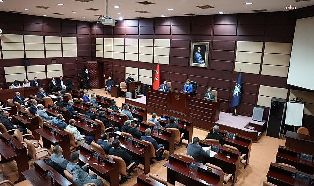Eskişehir Büyükşehir Belediye Başkanı Ünlüce, Günyüzü ilçesi mahalle muhtarları ile bir araya geldi