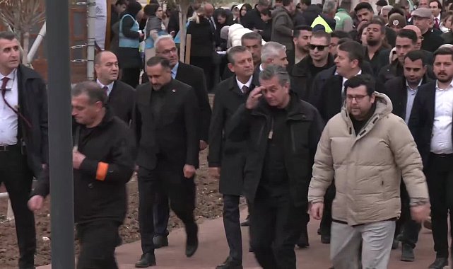 Özgür Özel, Adıyaman'da 6 Şubat deprem şehitleri anısına fidan dikti