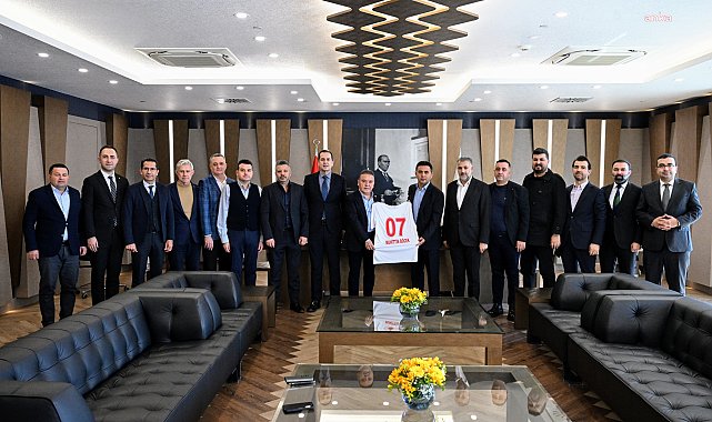 Antalya Büyükşehir Belediye Başkanı Böcek, Antalyaspor’un yeni yönetimini ağırladı
