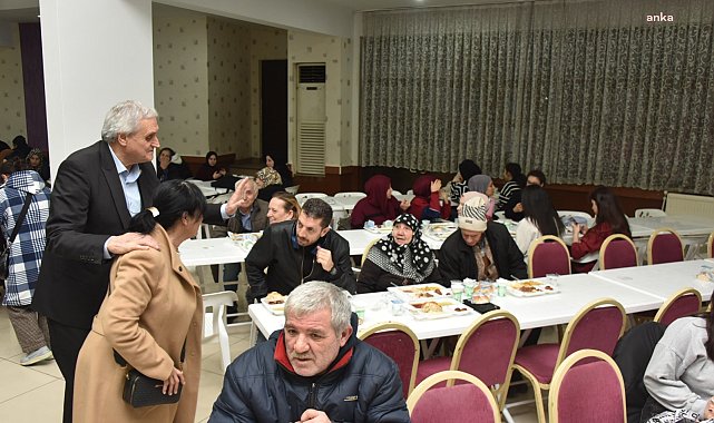 Bozüyük Belediye Başkanı Bakkalcıoğlu, ramazanın ilk iftarını vatandaşlarla yaptı