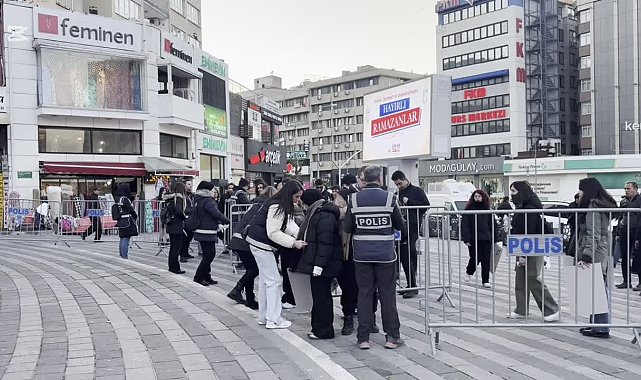 Bursa’da binlerce kişi Ekrem İmamoğlu'na destek için yürüdü