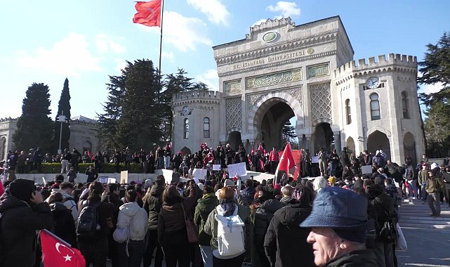 Ekrem İmamoğlu'na gözaltı... Binlerce üniversite öğrencisi Saraçhane’ye yürüdü