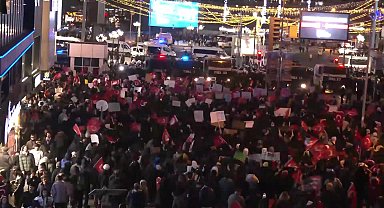 Ekrem İmamoğlu'nun tutuklanması Ankara'da protesto edildi… Polis protestoculara müdahale etti