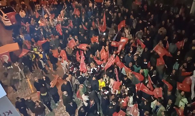 İBB Başkanı Ekrem İmamoğlu'nun gözaltına alınması Osmaniye'de protesto edildi