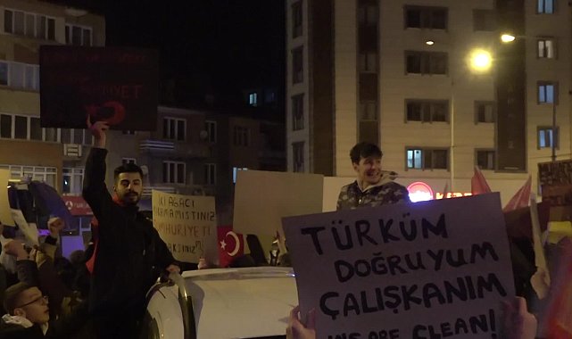İmamoğlu'nun tutuklanmasına Erzurum'da da tepki... Taşlanarak protesto edilmişti, Erzurumlu destek için sokağa çıktı