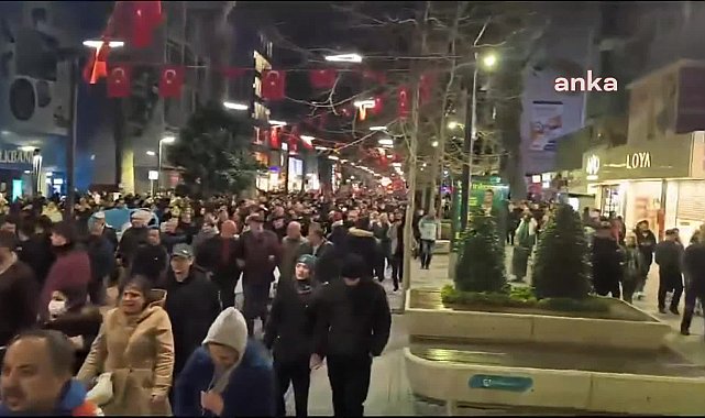 İzmit'teki Ekrem İmamoğlu'na destek yürüyüşüne polis müdahale etti: 14 kişi gözaltına alındı