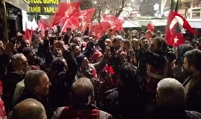 Kars Kalesine Ekrem İmamoğlu’nun posterini asmak isteyen 3 CHP’li genç gözaltına alındı